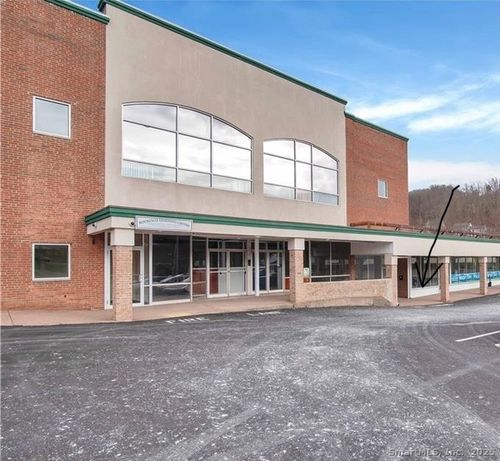 35 W Main St, Vernon, CT, 06066-3504 | Card Image