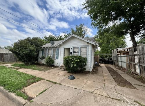 2107 Avenue I, Wichita Falls, TX, 76309-3320 | Card Image