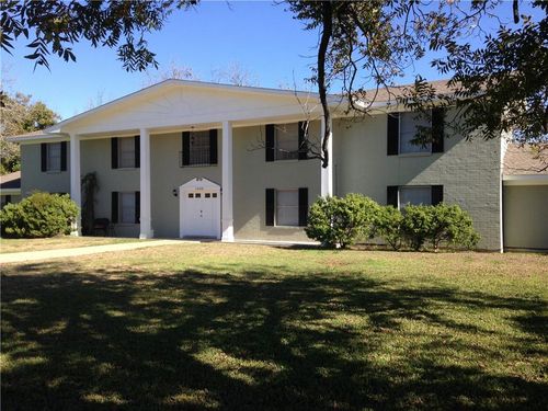 unit-c-1400 Fairground St, Taylor, TX, 76574-2305 | Card Image