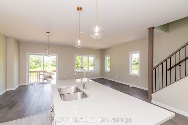 291 Hazel Cres, House attached with 3 bedrooms, 3 bathrooms and 1 parking in Limoges ON | Image 7