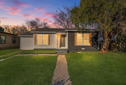 7424 Culver Ave, Fort Worth, TX, 76116-8638 | Card Image