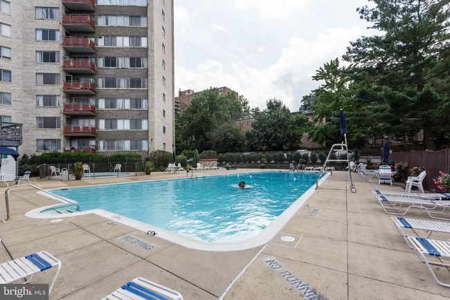 UNIT-1207 - 5340 Holmes Run Pkwy, Condo with 2 bedrooms, 1 bathrooms and null parking in ALEXANDRIA VA | Image 26