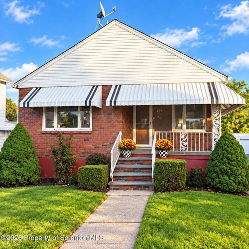 425 14th Ave, Scranton, PA, 18504-2237 | Card Image