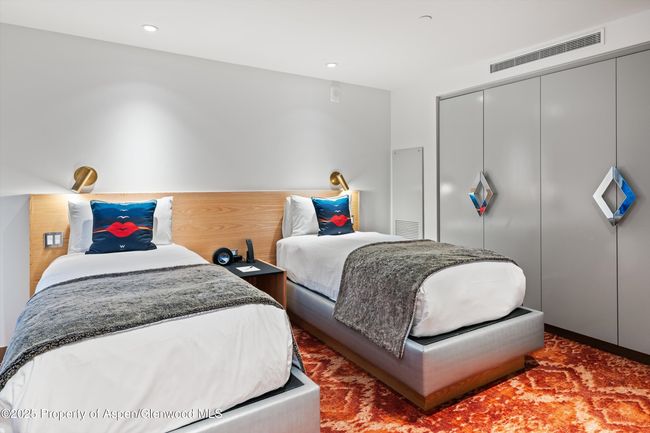 F10-1-10 - 550 S Spring St, Condo with 3 bedrooms, 4 bathrooms and 1 parking in Aspen CO | Image 36