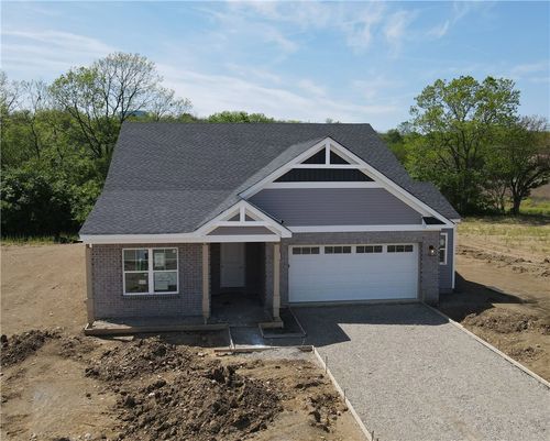 815 W Arlington Dr, Trenton, OH, 45067 | Card Image