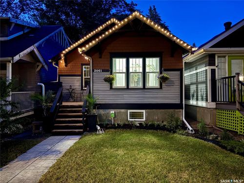 2061 Elphinstone St, Regina, SK, S4T3N5 | Card Image