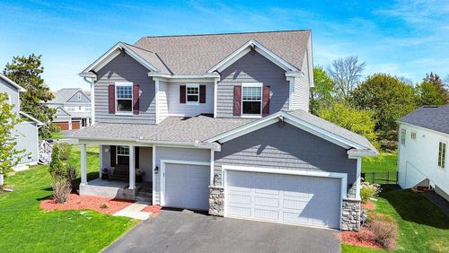 2046 Highland Cir, Hudson, WI, 54016-4601 | Card Image