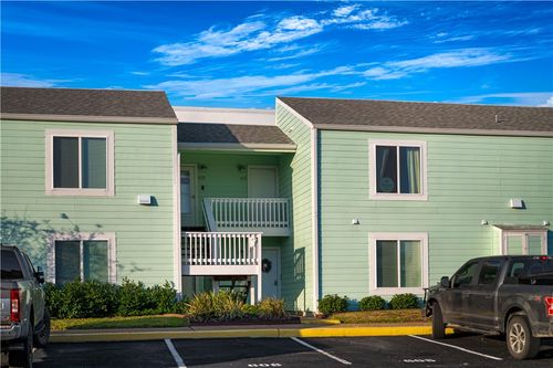 611-611 Lauderdale Drive, Rockport, TX, 78382 | Card Image