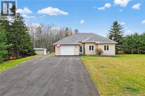 32 Murray Rd, Saint Antoine, NB, E4V1A2 | Card Image