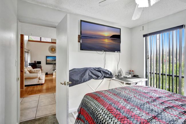 1851 Bayberry Dr, Condo with 3 bedrooms, 2 bathrooms and null parking in Pembroke Pines FL | Image 25