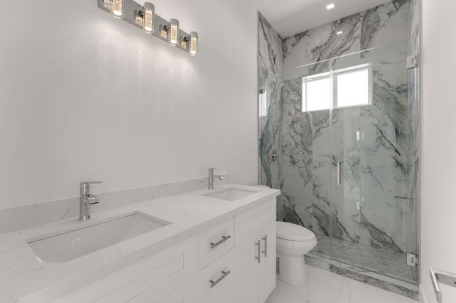 2nd Bathroom | Image 11