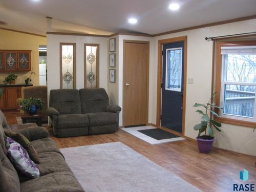 24253 467a Ave Avenue, Dell Rapids, SD, 57022 | Card Image