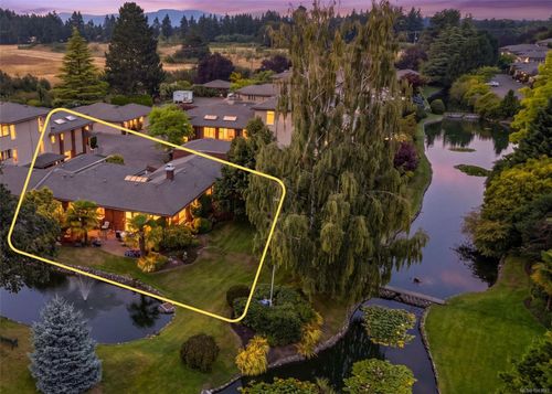 129-2345 Cedar Hill Cross Rd, Victoria, BC, V8P5M8 | Card Image