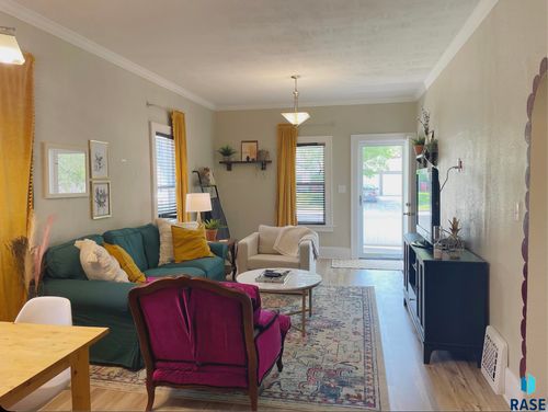 128 N Lake Ave Avenue, Sioux Falls, SD, 57104 | Card Image