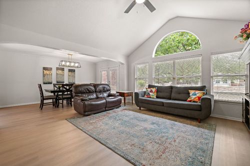2104 Faldo Ln, Round Rock, TX, 78664-3925 | Card Image