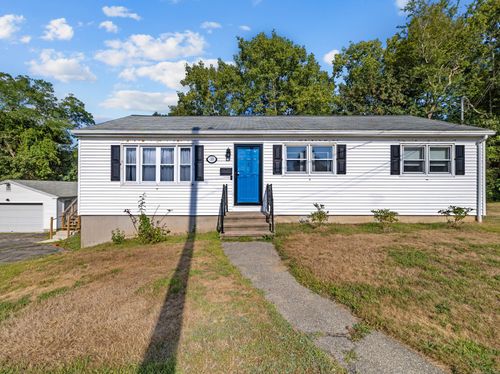 19 Cove Dr, Niantic, CT, 06357-2503 | Card Image