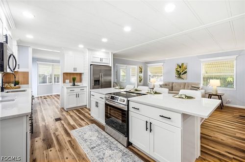 513 Timber Ln S, NORTH FORT MYERS, FL, 33917-7424 | Card Image