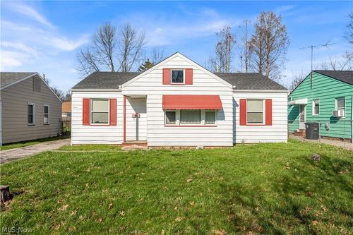 2521 Greenvale Rd, Cleveland, OH, 44121-1123 | Card Image