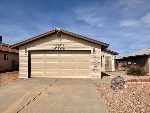 2305 E Carver Ave, Kingman, AZ, 86409-1223 | Card Image