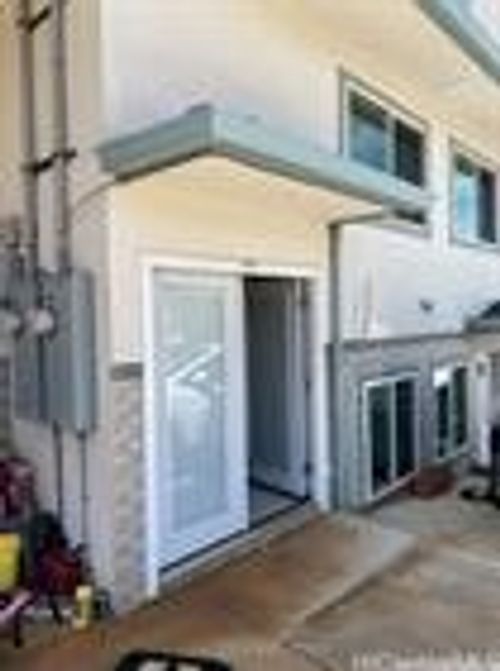 downstairs-734 8th Avenue, Honolulu, HI, 96816 | Card Image