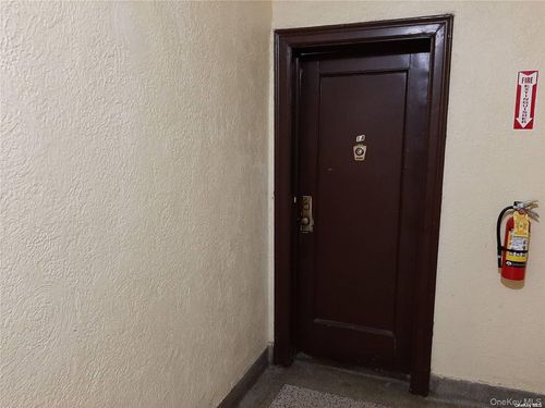 apt-1a-1 Hillside Ave, Great Neck, NY, 11021-3226 | Card Image