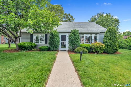 4-4 Aylesbury Cir, Madison, CT, 06443-3434 | Card Image