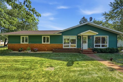 9473 Crestview Dr, Saint Joseph, MN, 56374-8608 | Card Image