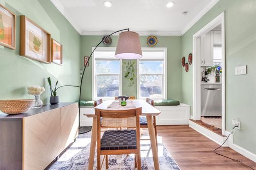 8800 Redfield Ln, Austin, TX, 78758-7212 | Card Image