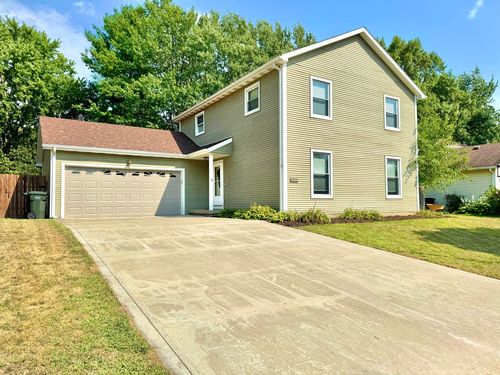 2902 S Myra Ridge Dr, Urbana, IL, 61802-7032 | Card Image