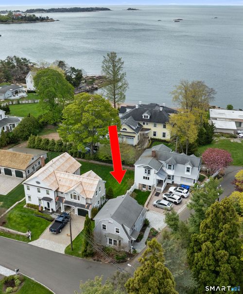 218 Totoket Rd, Branford, CT, 06405-6428 | Card Image