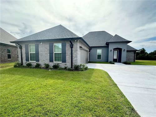 167 Cypresswood Dr, Belle Chasse, LA, 70037-1693 | Card Image