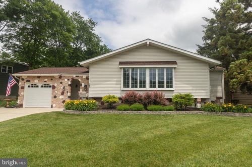 167 Canterbury Rd, MOUNT LAUREL, NJ, 08054-1414 | Card Image