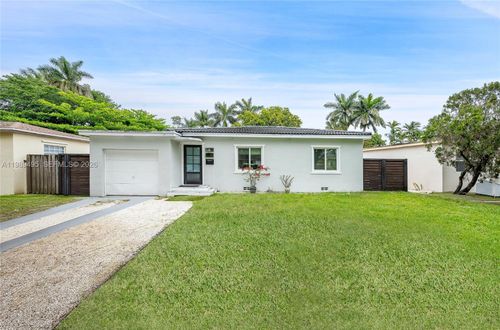 531 Forrest Dr, Miami Springs, FL, 33166-7202 | Card Image