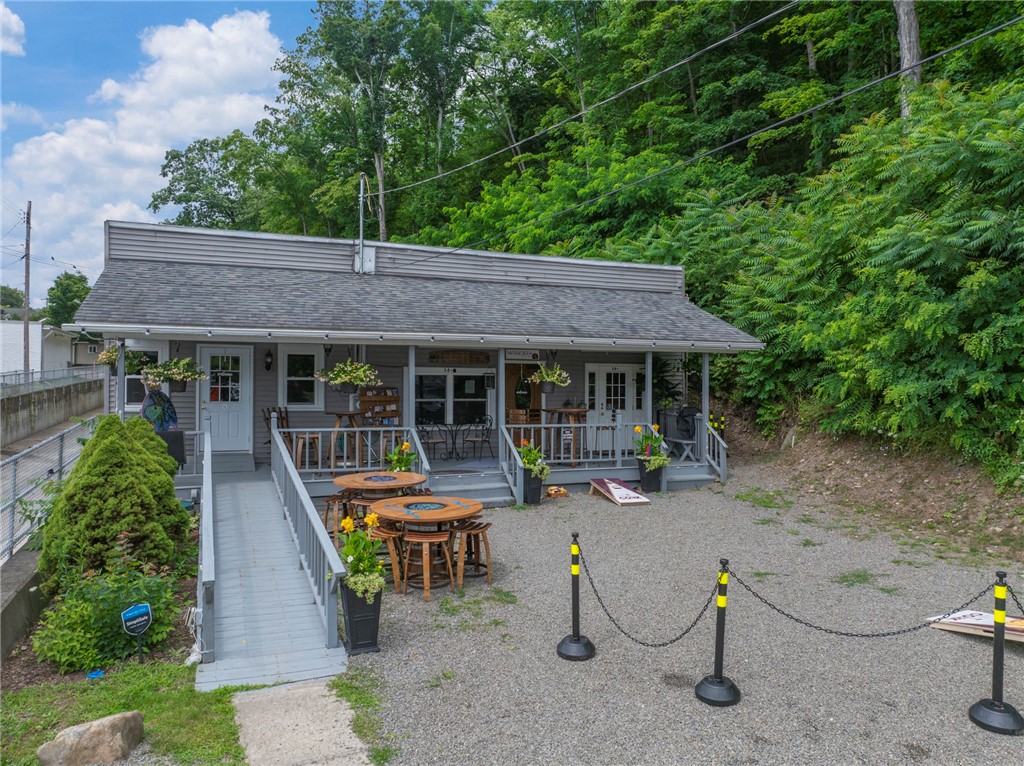 54 Pulteney St, Hammondsport, NY 14840