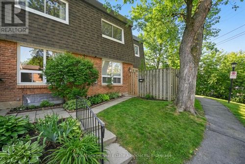 489 Timber Lane, Burlington (Appleby), ON, L7L4B1 | Card Image