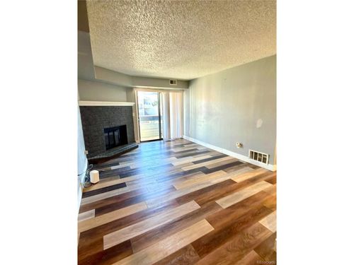 b04-14437 E 1st Dr, Aurora, CO, 80011 | Card Image