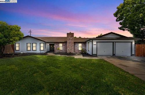 1272 Eastridge Pl, Manteca, CA, 95336-2900 | Card Image