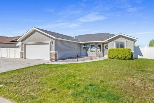 2421 Forge St, Twin Falls, ID, 83301-4780 | Card Image