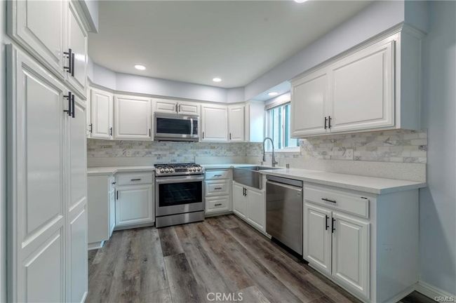 176 - 9000 Vanalden Ave, Townhouse with 2 bedrooms, 3 bathrooms and 2 parking in Northridge CA | Image 14