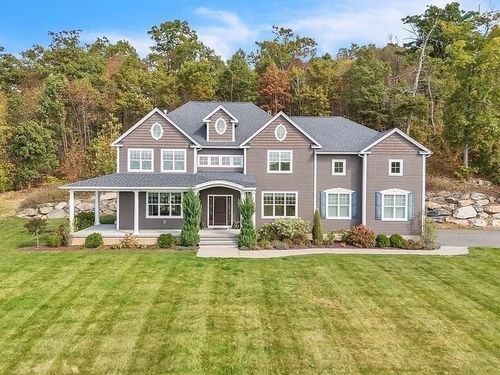 110 Munsing Rdg, Granby, MA, 01033-9561 | Card Image