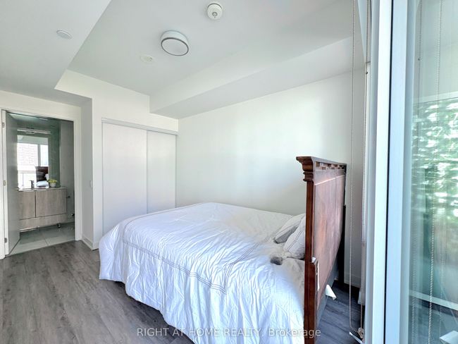 715 - 15 Queens Quay E, Condo with 2 bedrooms, 2 bathrooms and null parking in Toronto ON | Image 10