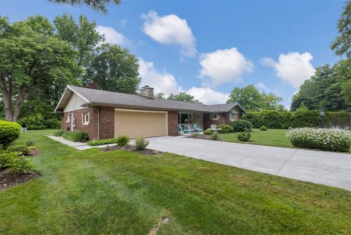 408 Ravine Dr, Erie, PA, 16505-1138 | Card Image