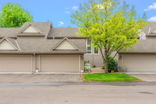 8712 Cottonwood Ln N, Maple Grove, MN, 55369-4559 | Card Image