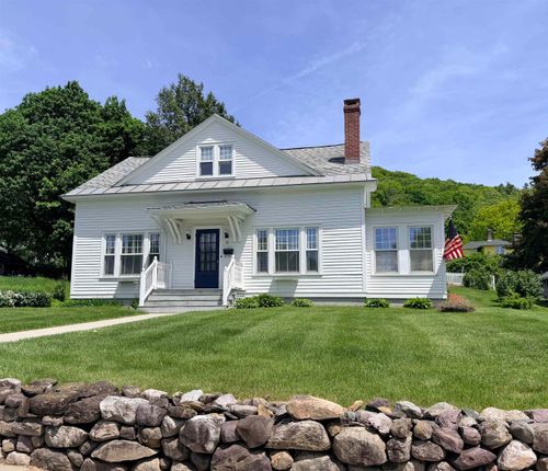 12 Mountain St, Bristol, VT, 05443-1336 | Card Image
