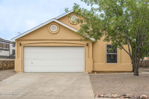 4888 Camino Dos Vidas, Las Cruces, NM, 88012 | Card Image