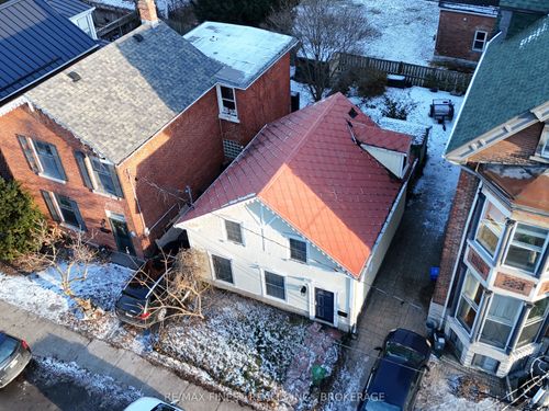 123 Bagot St, Kingston, ON, K7L3E7 | Card Image