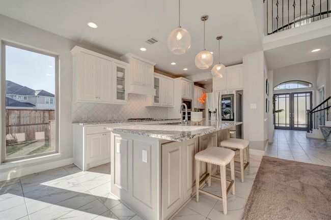 GE appliance package including 4 burner gas cooktop. | Image 13