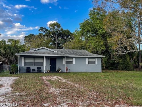 651 Pine Cone Ln, Naples, FL, 34104-5407 | Card Image