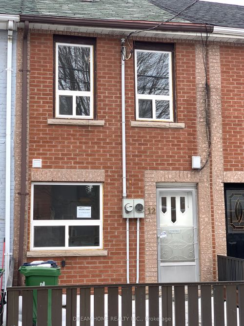 101-12 Mansfield Ave, Toronto, ON, M6J2B1 | Card Image