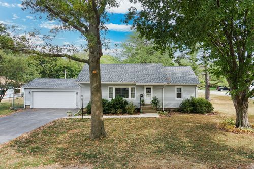 725 Sheridan St, Chenoa, IL, 61726-1438 | Card Image